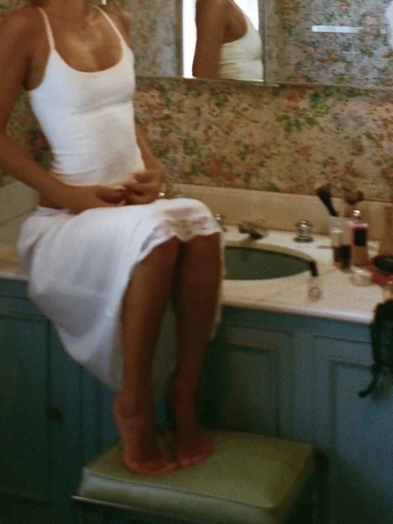 HOW TO STAY GROUNDED THROUGH THE PRESSURES OF CHANGING BEAUTY STANDARDS